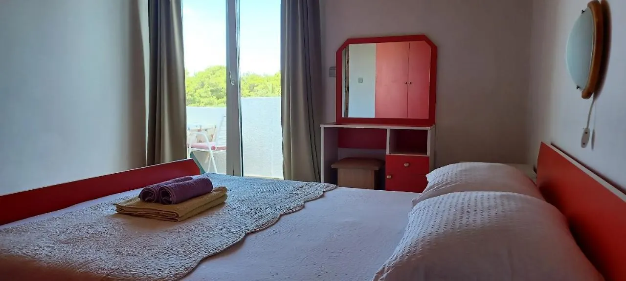 Apartments & Rooms Mila Banjol
