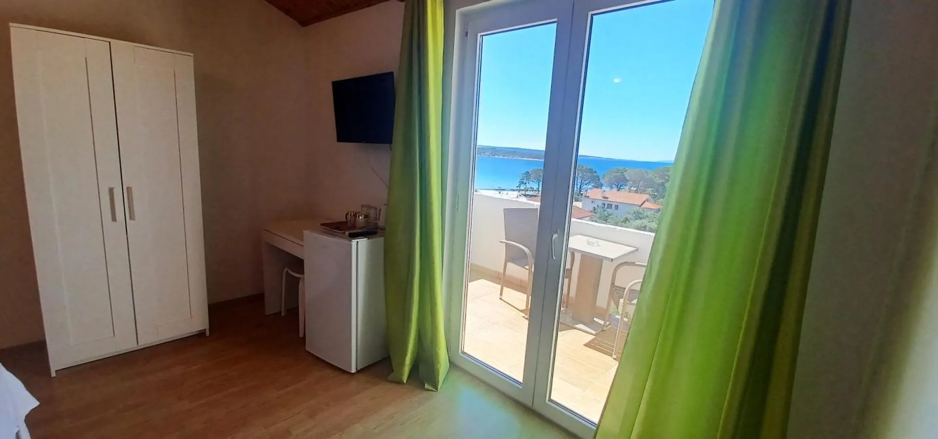 Apartments & Rooms Mila Banjol Croatia