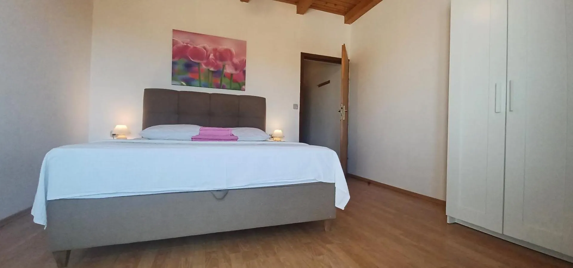 Apartments & Rooms Mila Banjol