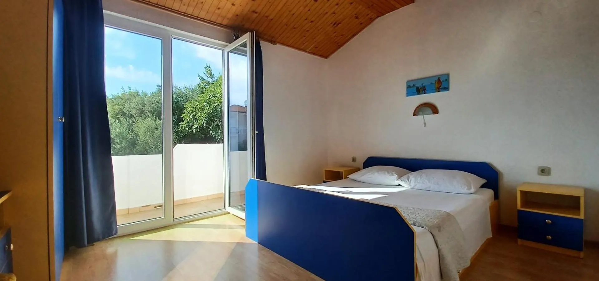 Apartments & Rooms Mila Banjol 0*,