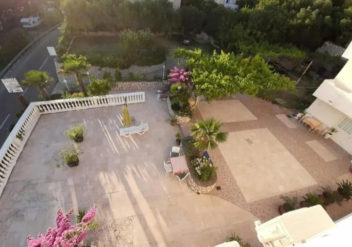 Apartments & Rooms Mila Banjol 0*,  Croatia